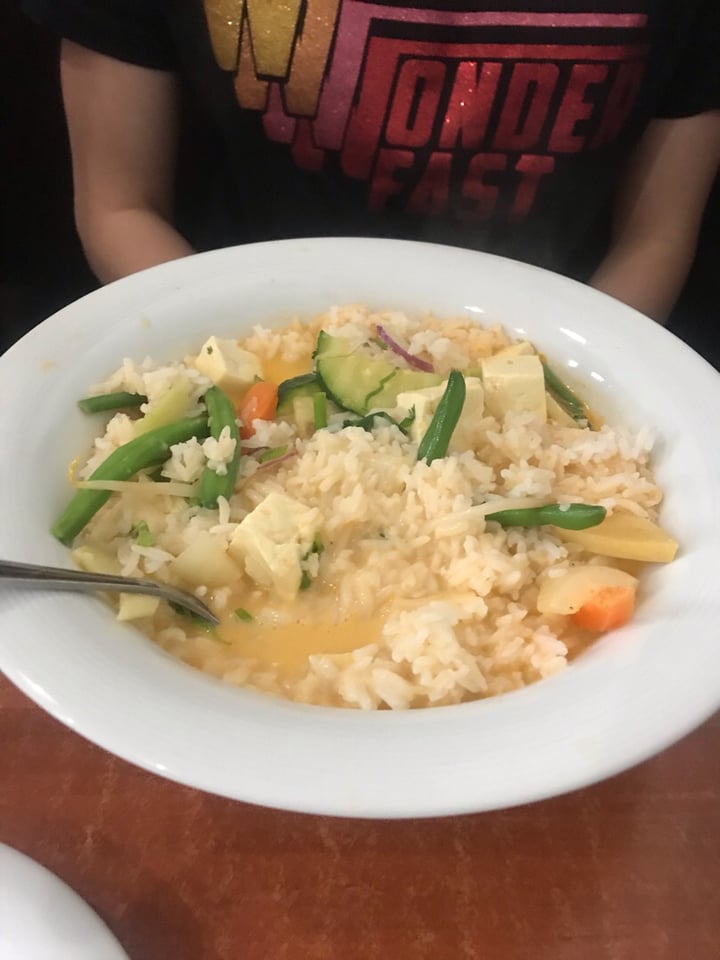 photo of Hanoi Phở Spring rolls and tofu curry shared by @shekhanin on  26 May 2019 - review