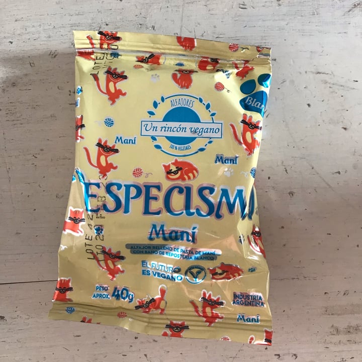 review photo of ESPECISMO Alfajor Relleno De Pasta De Maní Con Baño De Repostería Blanco shared by @chocoamargo on 10 Dec 2022 - review