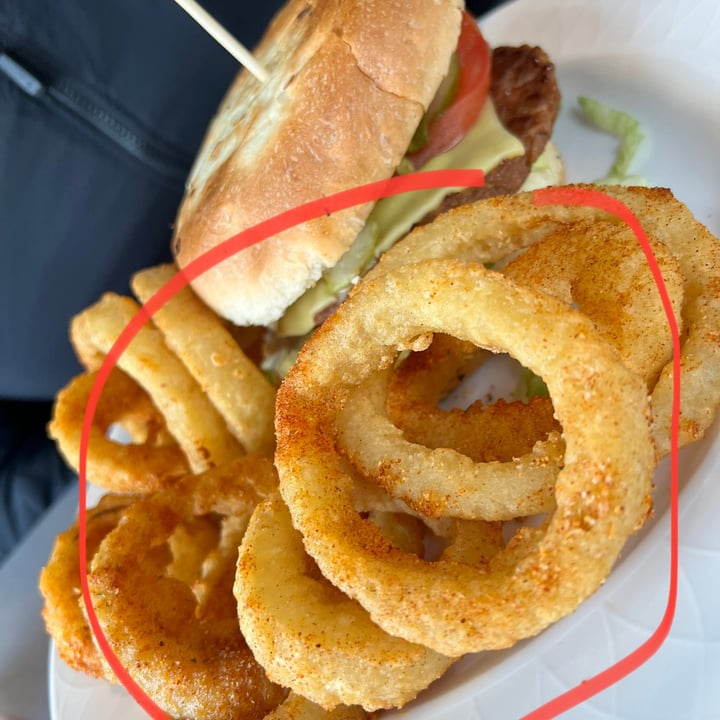 photo of Hearts Choices Cafe Market Onion Rings shared by @veganmika on  01 Apr 2022 - review