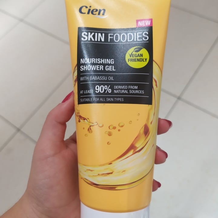 photo of Cien Nourishing Shower Gel with Babassu Oil shared by @piluka324 on  07 Nov 2020 - review