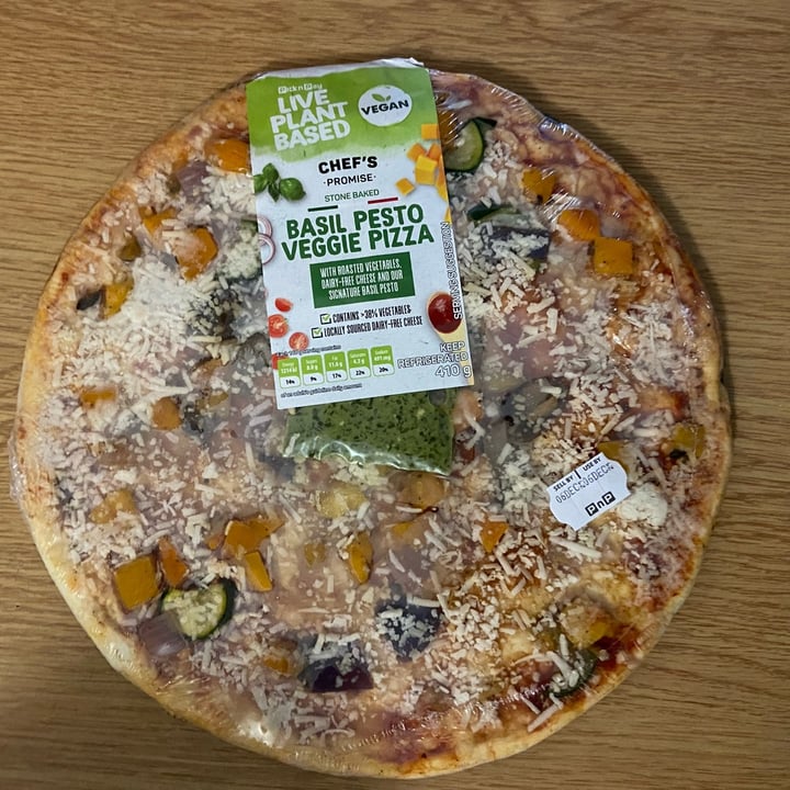 photo of Pick n Pay Basil Pesto Veggie Pizza shared by @luigif on  13 Dec 2021 - review