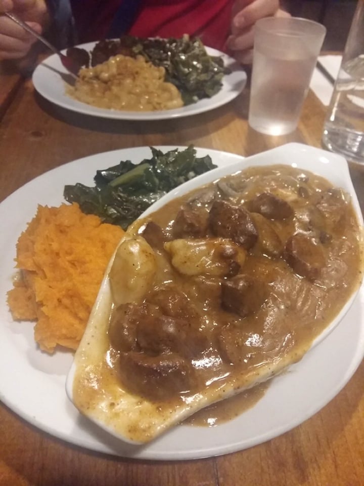 review photo of The Hogtown Vegan Beef and dumpling stew shared by @pt on 10 Jul 2019 - review
