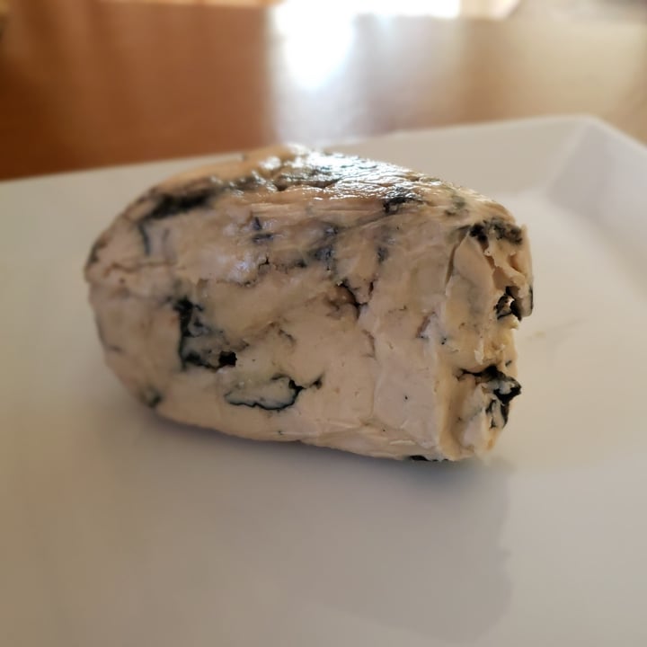 photo of Dilectio Blue Cheese shared by @savetheworldwithkim on  09 Jun 2020 - review