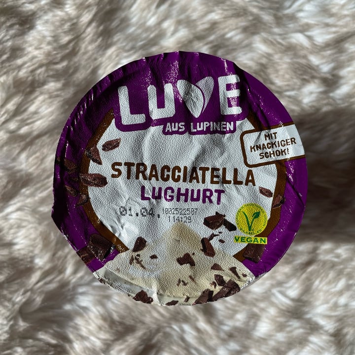 photo of Made With Luve Stracciatella Lughurt shared by @minmarmag on  22 Feb 2022 - review