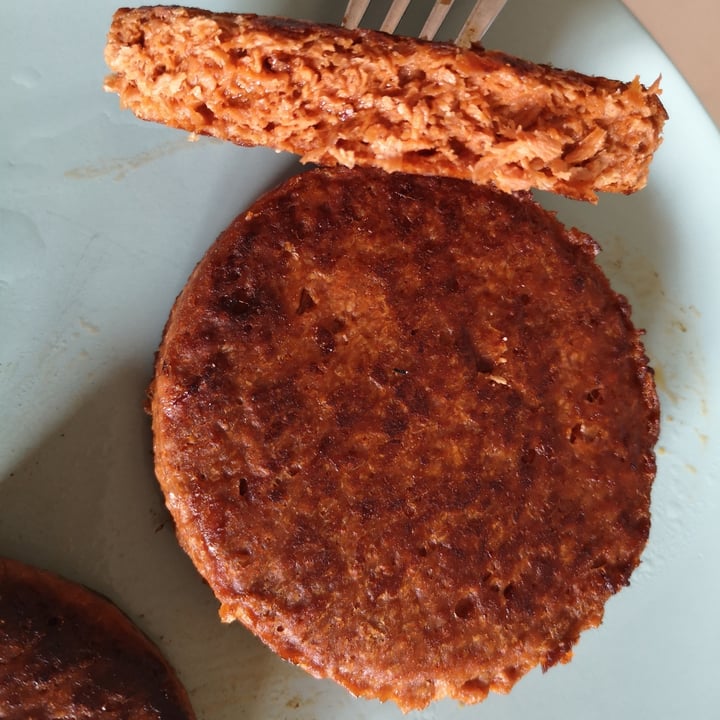 review photo of Unconventional Burger Vegetale Al Pomodoro - Tomato Burger shared by @lujonny on 30 Sep 2022 - review
