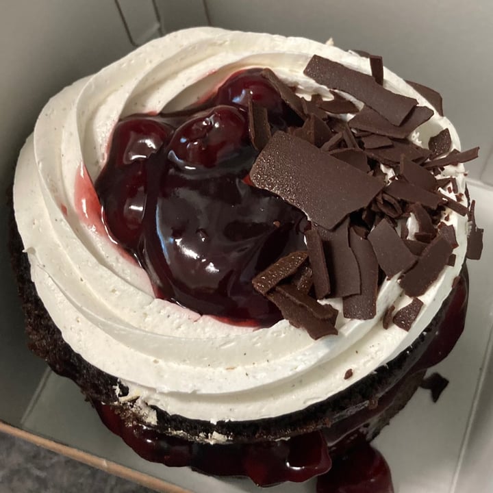 review photo of Chök Mini Tarta Selva Negra Vegana y Sin Gluten shared by @saruchy on 13 Jun 2021 - review