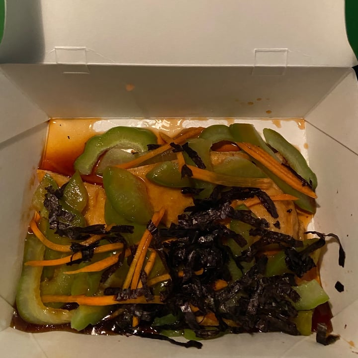 review photo of D' life Bittergourd and tofu with rice shared by @piggy-egg on 07 Nov 2021 - review