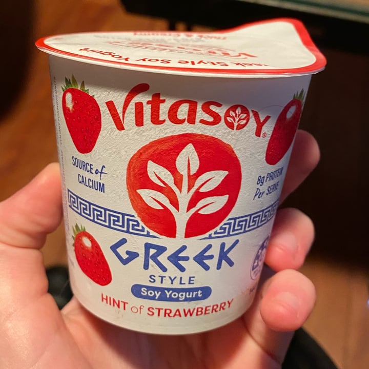 photo of Vitasoy Greek Style Soy Yogurt Hint of Strawberry shared by @salomaeveggie on  13 Aug 2022 - review