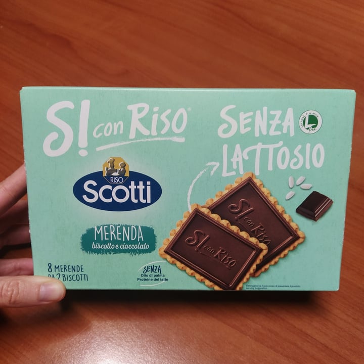 photo of Riso Scotti Biscotti Ricoperti shared by @lidiaaguilar on  13 Jan 2021 - review