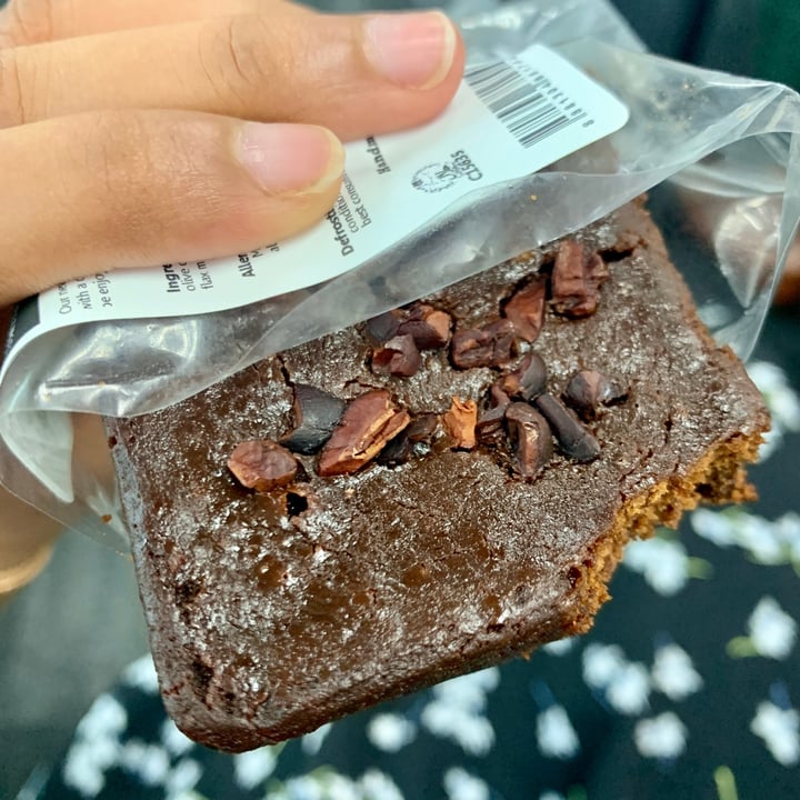 photo of The Whole Kitchen Vegan Chocolate Brownie shared by @claudben on  28 Nov 2021 - review