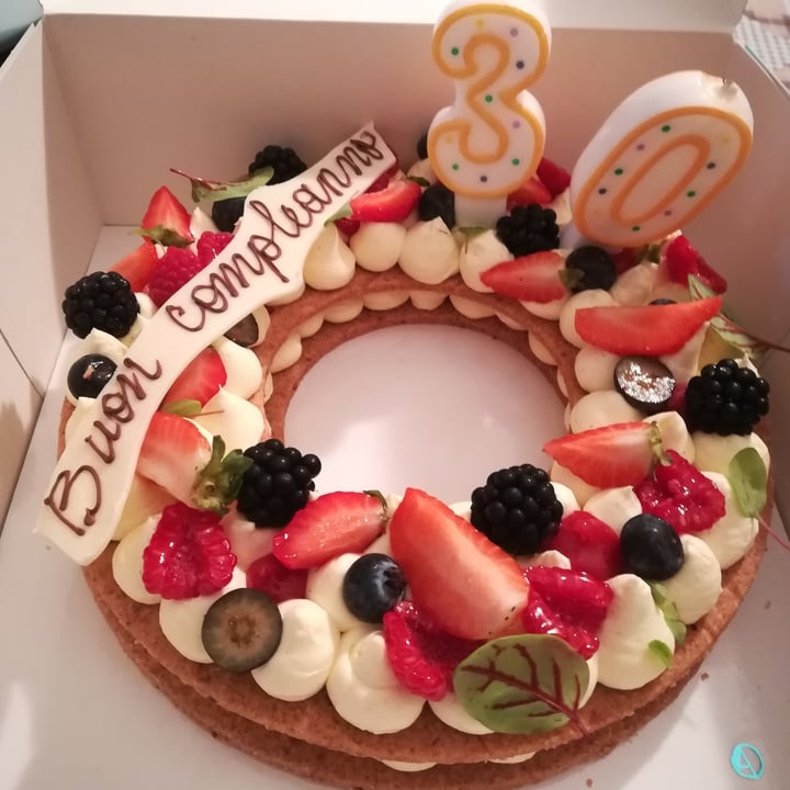 review photo of Alisé - Pâtisserie Torta compleanno shared by @sarettamagx on 02 Oct 2022 - review