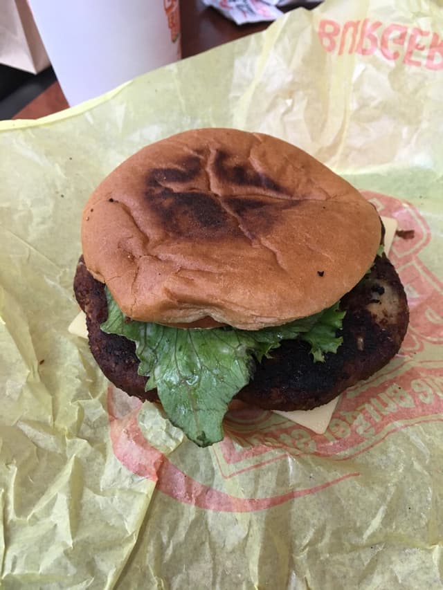 Foto del plato “Roasted Quinoa Burger”