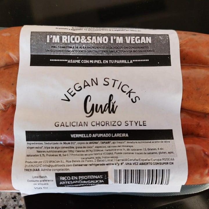 review photo of Gudi foods Vegan Sticks Galician chorizo Style shared by @superraton on 11 Feb 2022 - review