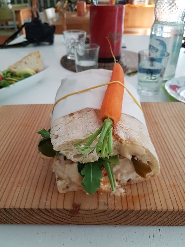 Photo of the dish “Sandwich with hummus”