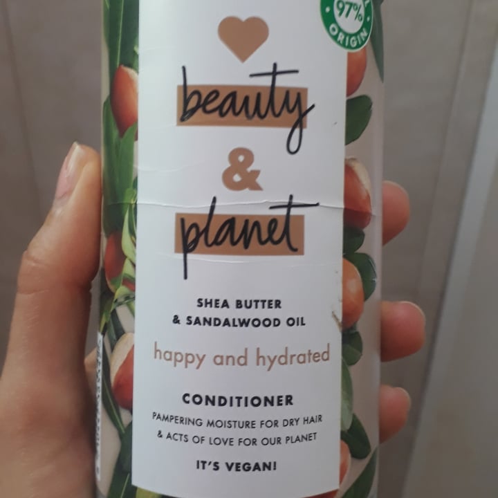 photo of Love Beauty and Planet Shea Butter & Sandalwood Oil Conditioner shared by @marinamar on  24 Oct 2020 - review