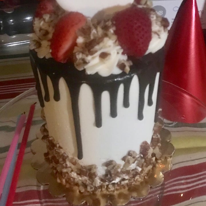 review photo of Bettersweet bakery Custom cake shared by @palmoilfree on 22 Oct 2020 - review