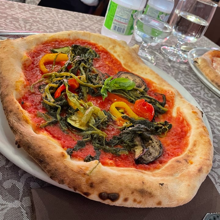 photo of La Cuccuma pizza ortolana senza formaggio shared by @dero666 on  22 Jun 2022 - review