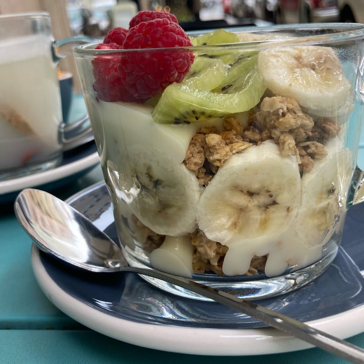 photo of Moko Veggie Café Yoghurt pot shared by @asiayportia on  07 Dec 2021 - review