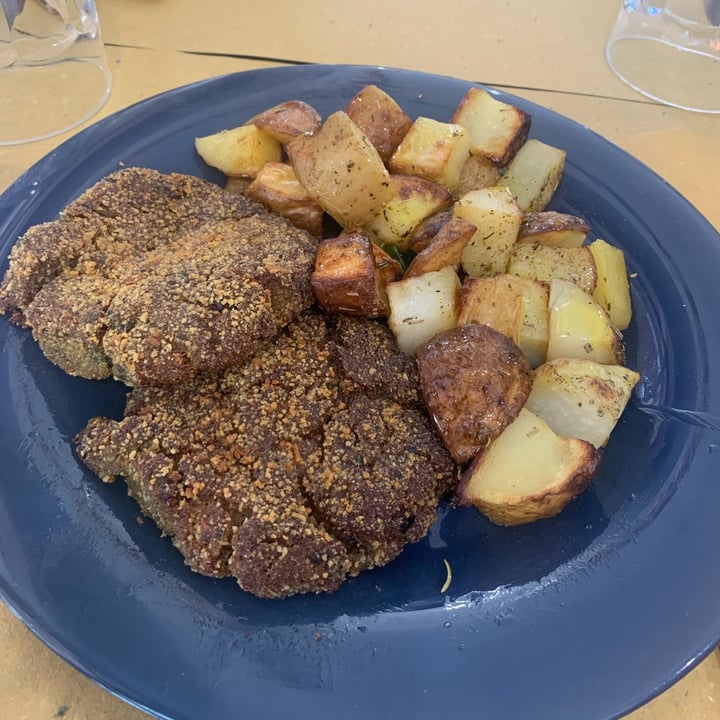 review photo of Bar Isonzo 28 Burger Di Zucchine, Melanzane, Patate E Tofu shared by @martinavirdis on 20 Nov 2022 - review