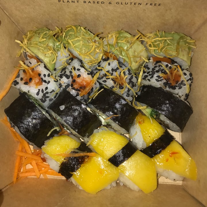 review photo of Let it V - Vegan Sushi 16 piezas Hey Jude shared by @lusomoza on 04 Feb 2022 - review