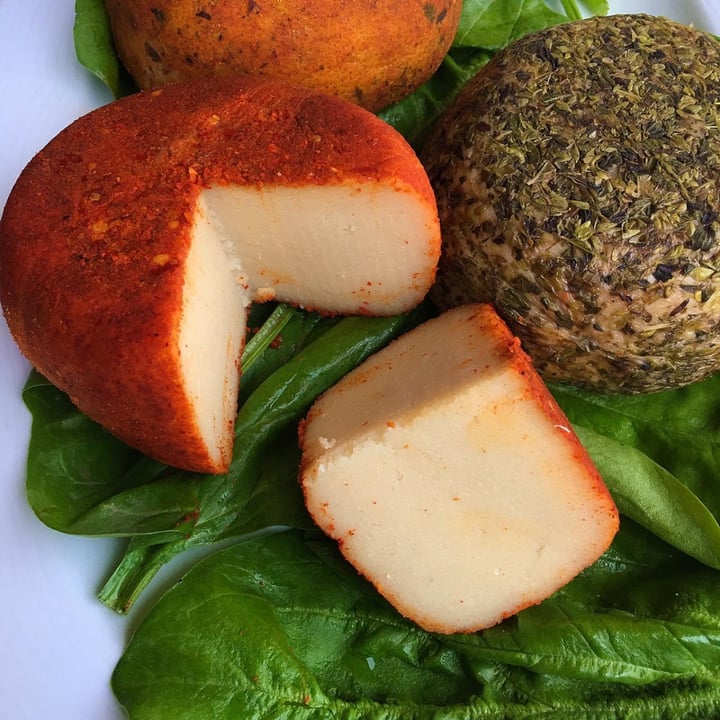 review photo of lilovegan quesos shared by @mariavporlosanimales on 17 Jul 2020 - review