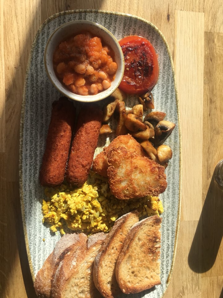 review photo of Sage Full breakfast shared by @veganpeacenik on 06 Apr 2019 - review