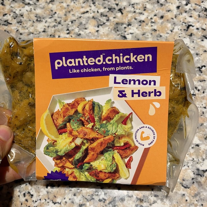 photo of Planted Planted Chicken - Lemon & Herb shared by @wellnesswithbrina on  24 Mar 2022 - review
