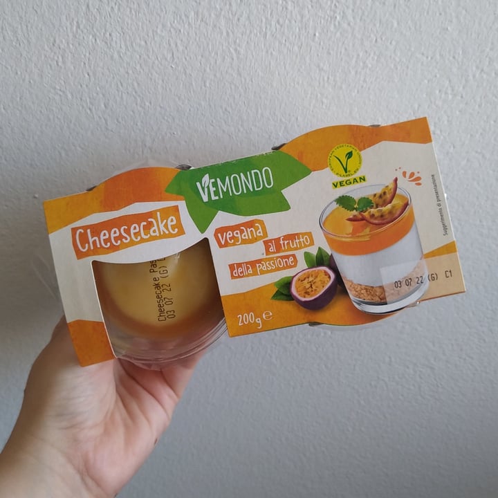review photo of Vemondo Cheesecake passion fruit shared by @emmaboz on 19 Jun 2022 - review