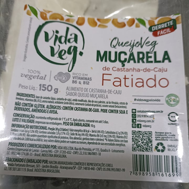 photo of Vida Veg Queijo De Castanha De Caju Fatiado shared by @thaisvegan on  29 Jun 2022 - review