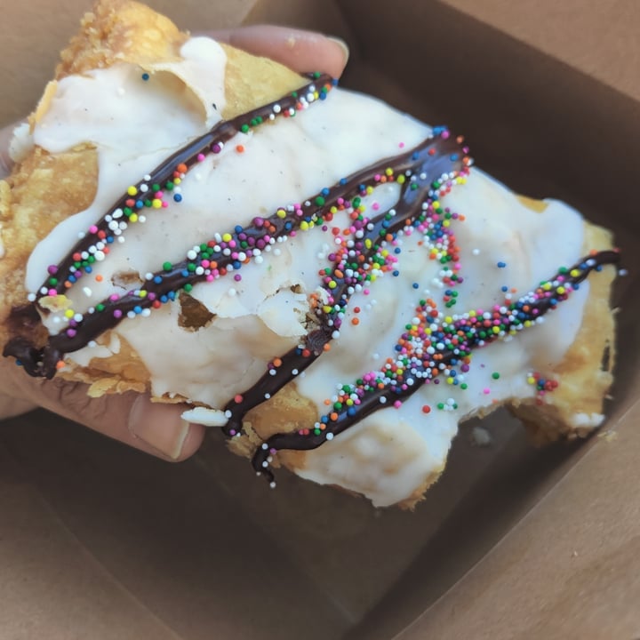 photo of The Coronado PHX Poptart shared by @earthhome on  02 Feb 2022 - review