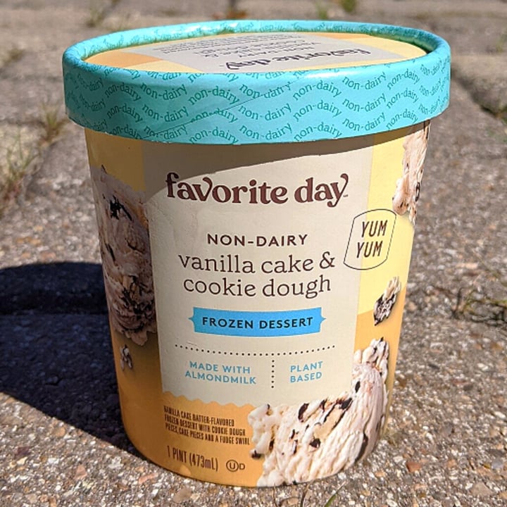 photo of Favorite day Vanilla cake & cookie dough shared by @veggieassassin on  02 Apr 2022 - review