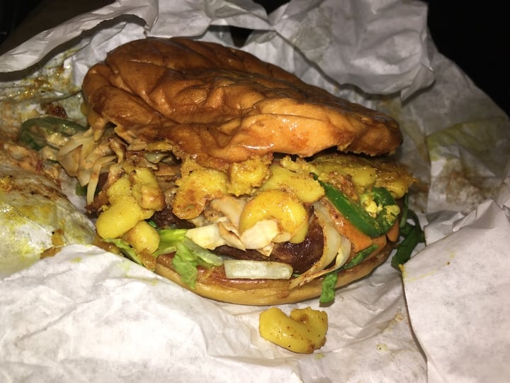 photo of Arlos Chipotle Chicken Burger shared by @atwilley on  15 Feb 2020 - review