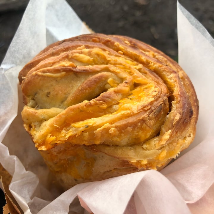 photo of Black Rabbit Cheese cruffin shared by @stephh on  17 Mar 2022 - review