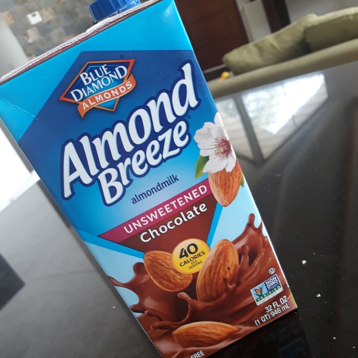 photo of Blue Diamond Unsweetened Chocolate Almond Milk shared by @memamw on  11 Feb 2021 - review