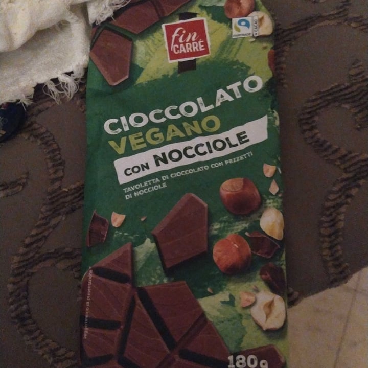 photo of Fin Carré Chocolate con avellanas troceadas shared by @mati02 on  03 Jan 2022 - review