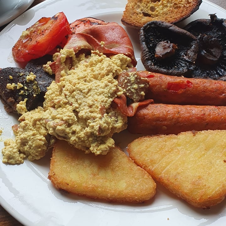 photo of Harmonium Fry up shared by @vix3n on  14 Oct 2021 - review