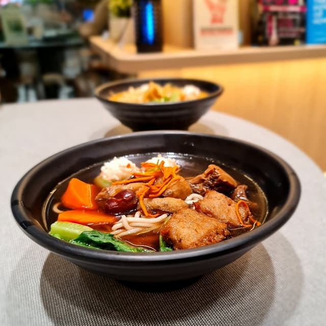 菜肴“angelica herb noodles with cordyceps”的照片