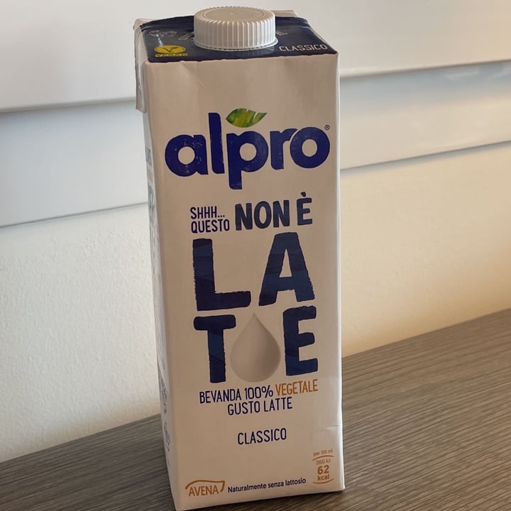 photo of Alpro This is Not Milk Classic Questo Non è Late Classico shared by @carlaantonioli on  11 Aug 2022 - review