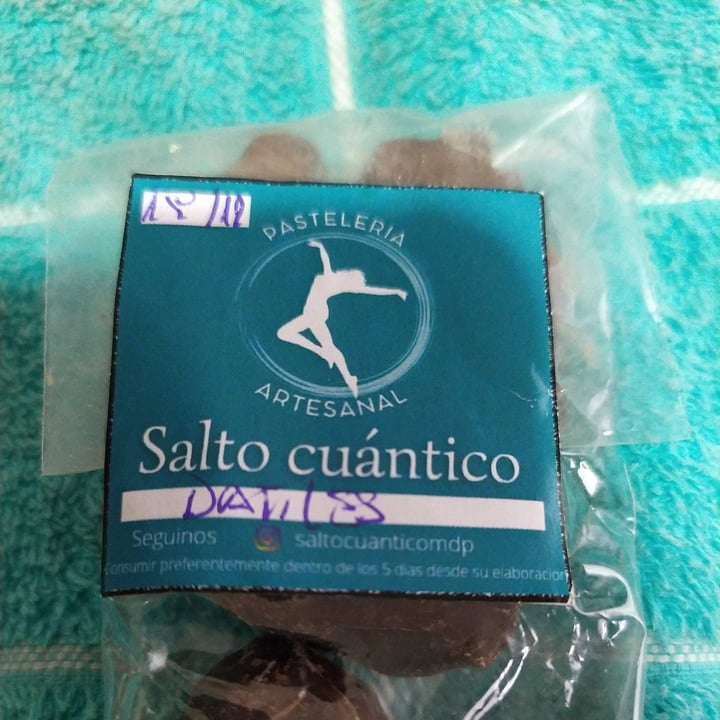 review photo of salto cuántico dátiles rellenos con pasta de maní shared by @medl on 22 Nov 2022 - review