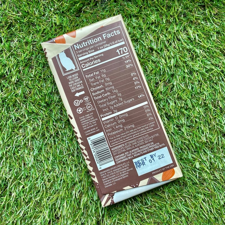 review photo of Endangered Species Chocolate Almonds Sea Salt + Dark Chocolate shared by @thatsassymomo on 30 Jan 2021 - review