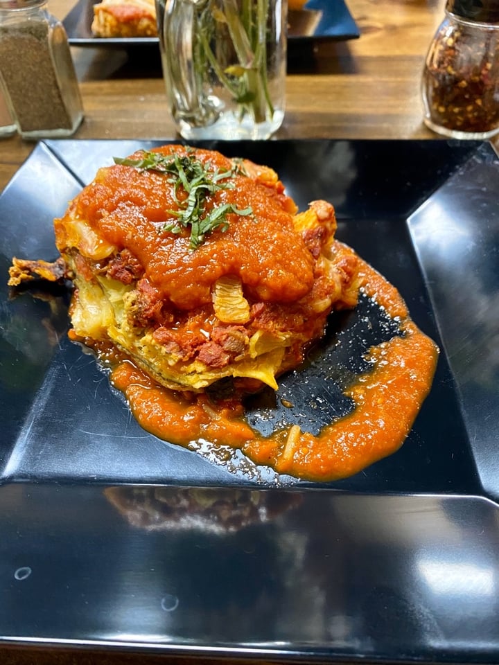 photo of Tarantino’s Vegan Lasagna shared by @veganexplorer on  21 Feb 2020 - review