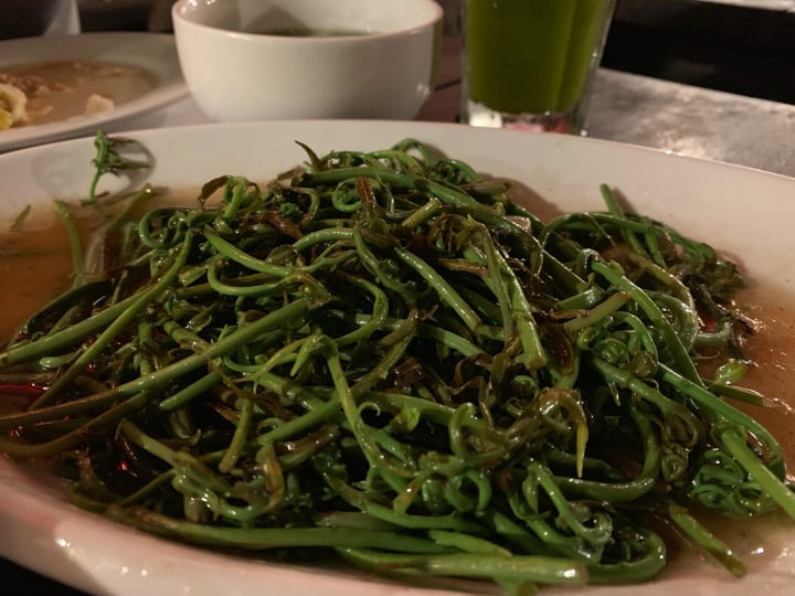 review photo of Bla Bla Bla Midin fried garlic (Sarawak Local Fern) and fried veggies shared by @daphling on 24 May 2019 - review