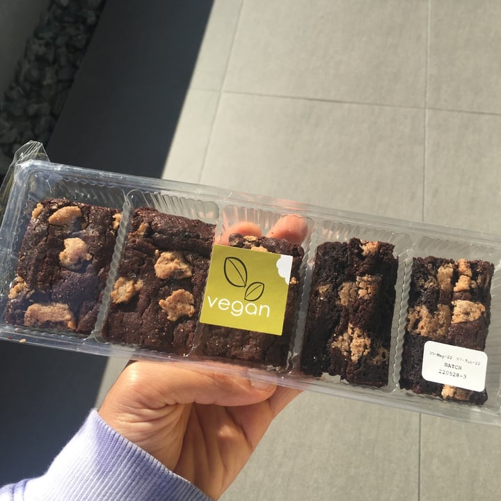 photo of Woolworths Chunky Cookie Brownie Slices shared by @mattmsantos on  28 Jun 2022 - review