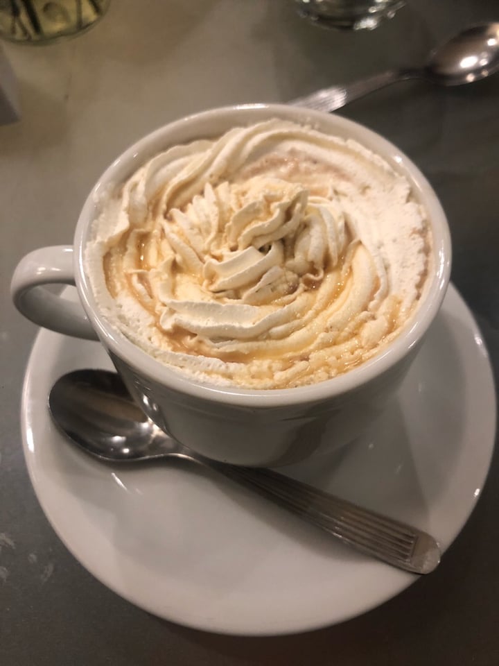 photo of Loving Hut Caramel macchiato shared by @ivettesos on  16 Mar 2020 - review