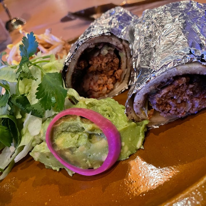 photo of Oleada Plant Based California Burrito shared by @caroesti on  07 Sep 2021 - review