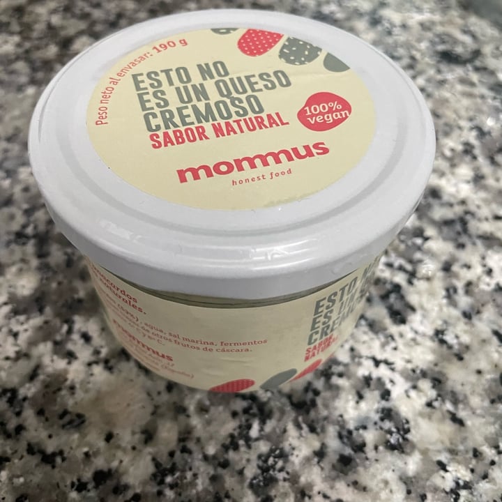 photo of Mommus Foods Queso Crema Sabor Natural shared by @nanaaestevez on  10 Aug 2022 - review