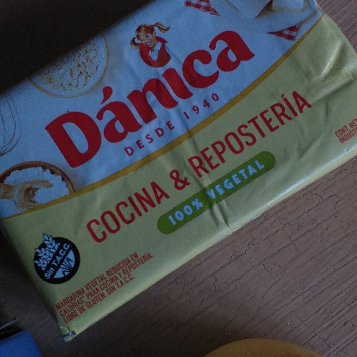 Margarina firme from Dánica - Vegan Product Reviews & Ratings | abillion
