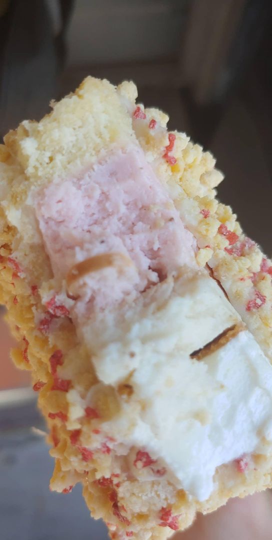photo of Vegan Treats, Inc. Strawberry Cheesecake On a Stick shared by @vecanter on  12 Aug 2019 - review