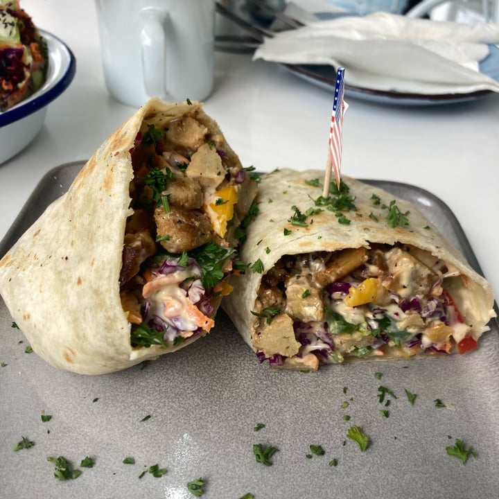 review photo of Oh My Soul Cafe Grilled Vicken & Bacon Ranch Wrap shared by @shanwels on 26 Nov 2022 - review