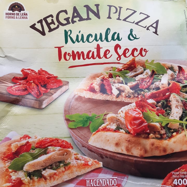 photo of Hacendado Vegan Pizza Rúcula & Tomate Seco shared by @littleveganpanda on  26 Nov 2020 - review